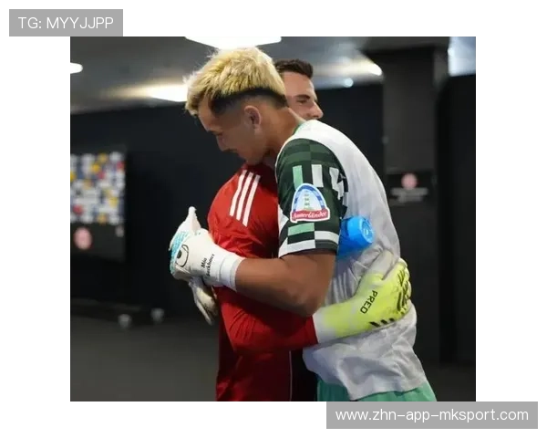 不莱梅前场协作让人眼前一亮